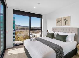 Central 2-Bed with Gym, BBQ & Stunning Views