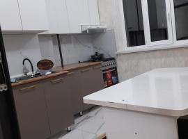 Apartment 2хкомнатрая квартира, apartman u gradu 'Osh'