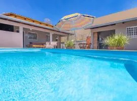 Casa completa c/ Piscina - Excelente localização