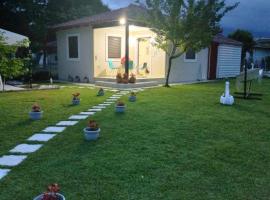 Beachfront Stories, ξενοδοχείο στη Λεπτοκαρυά