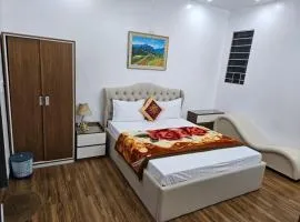 Hoàng Gia Hotel Royal