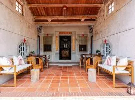 臺窩灣台南包棟民宿Taiwan Heritage House A Cultural Stay in Tainan 全新房間2-12人4房6衛4床2廳1廚房
