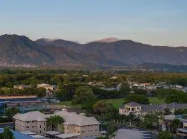 Rydges Esplanade Resort Cairns