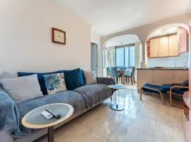 Las Palmeras marina view