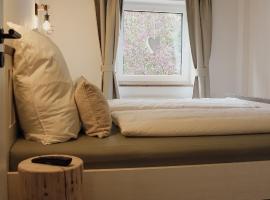 Traumfabrik Eifel mit Sauna & Whirlpool, hotell i Monschau