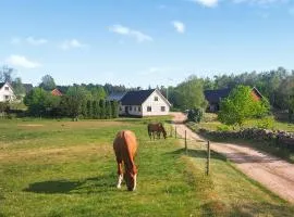 3 Bedroom Awesome Home In Röke