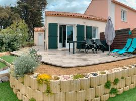 maison 300m mer à Brétignolles-sur-Mer (La Parée)- Calme, hotel in Brétignolles-sur-Mer