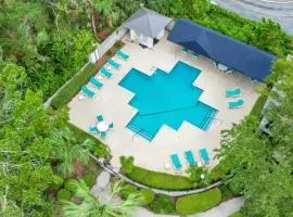 Desirable South End - 5 minutes to Beach! WALK to Dining/Shopping!
