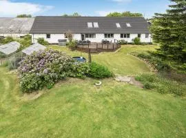 Gorgeous Home In Højslev With Wifi