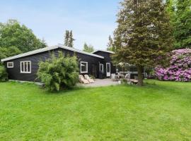 Stunning Home In Hornbk With Kitchen, cottage in Hornbæk