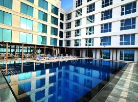 Sur Grand Hotel, hotel a Sur