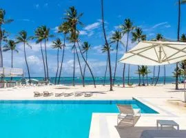 Playa Coral | Oasis Frente a la Piscina