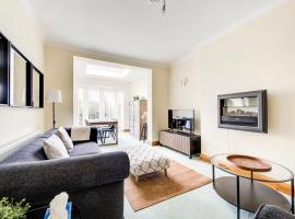GuestReady - Big 4BR by Horsenden Hill Park, Hotel in Brent