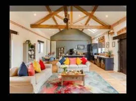 Tank Barn at Brook House, Nestled in the Welsh Hills, a delightful retreat