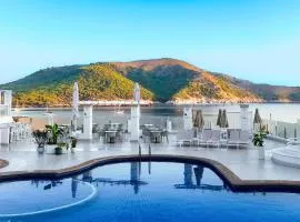 Parque Nereida Suites Hotel