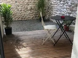 Studio centre ville et terrasse