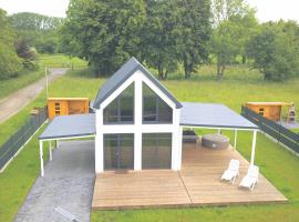 Ferienhaus Mila 70qm bis 5 Gäste mit Fass-Sauna, Whirlpool April bis Oktober, 75qm Terrasse und eingezäunten Garten Haustiere willkommen, hôtel à Sierosław