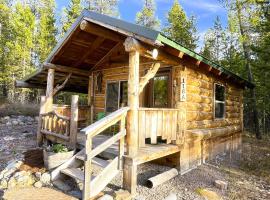 Trapper's Cabin, 7 Min To Glacier, Dogs Welcome, hotel with parking in Coram