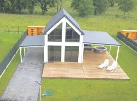 Ferienhaus Sophia 70qm bis 5 Gäste mit Fass-Sauna, Whirlpool April bis Oktober, 75qm Terrasse und eingezäunten Garten