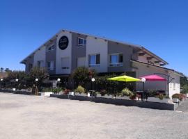 La Canotte, hotel v destinaci Saint-Julien-en-Born