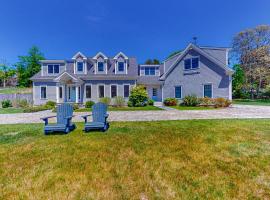 Pleasantries, cottage in South Chatham