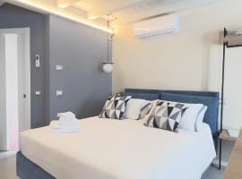 ES Rooms and Apartments, hotell i Nago-Torbole
