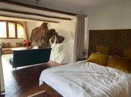 Rustic apartment in Lanjaron, homestay di Lanjaron