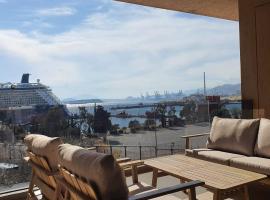 Sea View Garden Suites, hotel di Piraeus