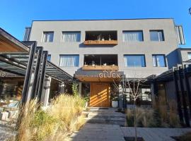 Gluck Patagonia Aparts, hotel en Villa La Angostura