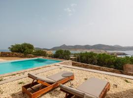 Luxurious Villa Antiparos, huvila kohteessa Agios Georgios
