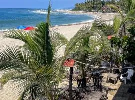 Hostal MOCAMBO BEACH