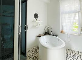 Wohlf&uuml;hloase in der City, hotel com banheiras de hidromassagem em Luckenwalde