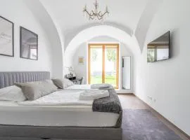 Tranquil Wachau Escape - 45m2 with Outdoor Terrace