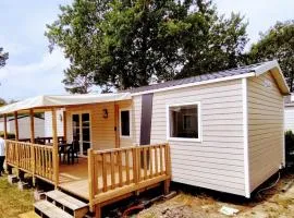 Mobil home dans Camping 4 étoiles
