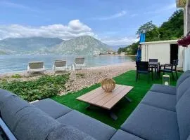 Lovely Beach House with Own Beach & SUP for Guests