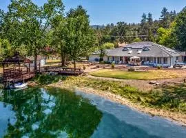 Oak Pond Retreat Stocked pond/pool table/BBQ Grill/EV Charger