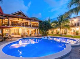 The Coast Beachfront Hotel, hotel v destinaci Tamarindo