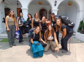 Blue Moon Hostel, hotel di Antigua Guatemala