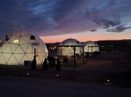 White Camel, hotel Kanabban