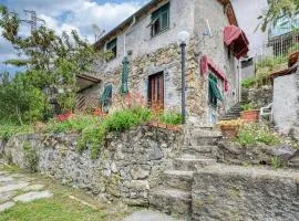 1 Bedroom Nice Apartment In Moneglia