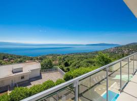 5 Bedroom Lovely Home In Poljane, hôtel à Poljane