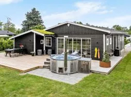 Nice Home In Kirke Hyllinge With Wifi