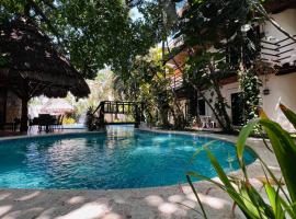 MAYAN ART Hotel Boutique - 10Th Ave, hotel v destinácii Playa del Carmen