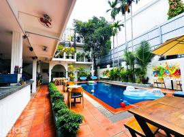 Pride Resort Cambodia, hotel dicht bij: Samdech Chuon Nath Statue, Phnom Penh