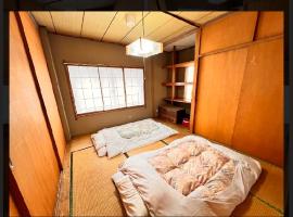 Myoko Akakura Ski-In Ski-Out Prime Location 3 bedroom apts, hotel v destinaci Myoko