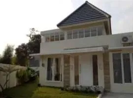 Guesthouse Kalitirta Yogyakarta