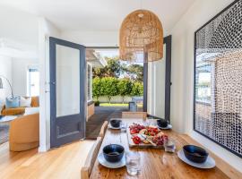 Ocean Escape, Pet Friendly, hotel in Ocean Grove