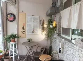 七十腳落背包客棧