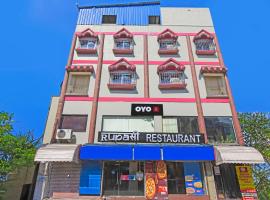 OYO RUPASHI RESTAURANT AND GUEST HOUSE, 3 stjörnu hótel í Kolkata