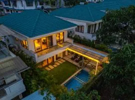 ELIVAAS Azalea Luxury 3BHK with Private Swimming Pool, Siolim